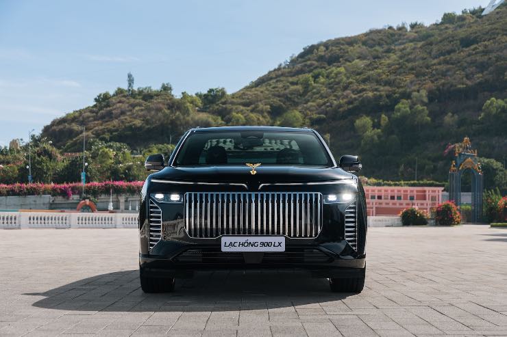 VinFast 900 LX SUV anti proiettile