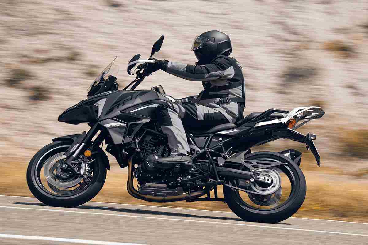 benelli trk 702 x