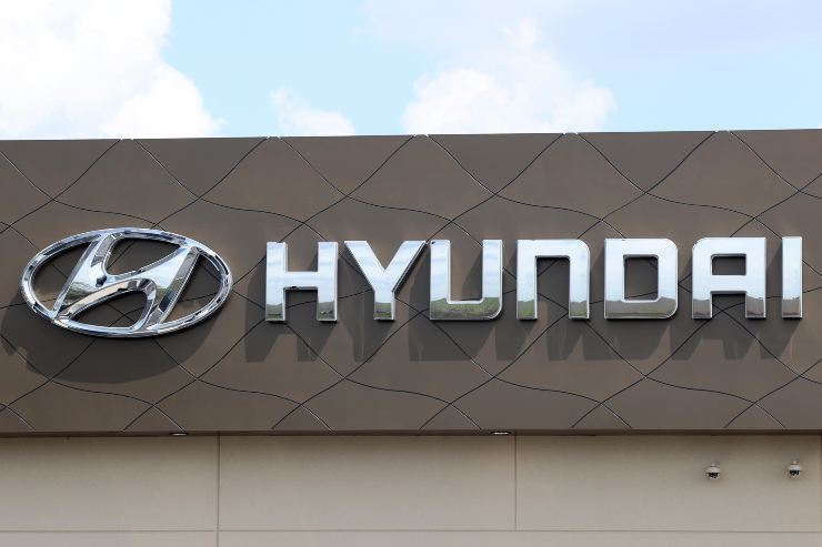Auto elettrica addio idrogeno Hyunda