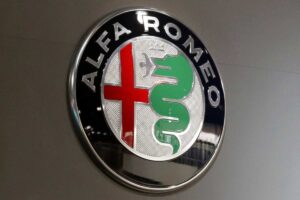 Alfa Romeo mix tra Porsche e Ferrari