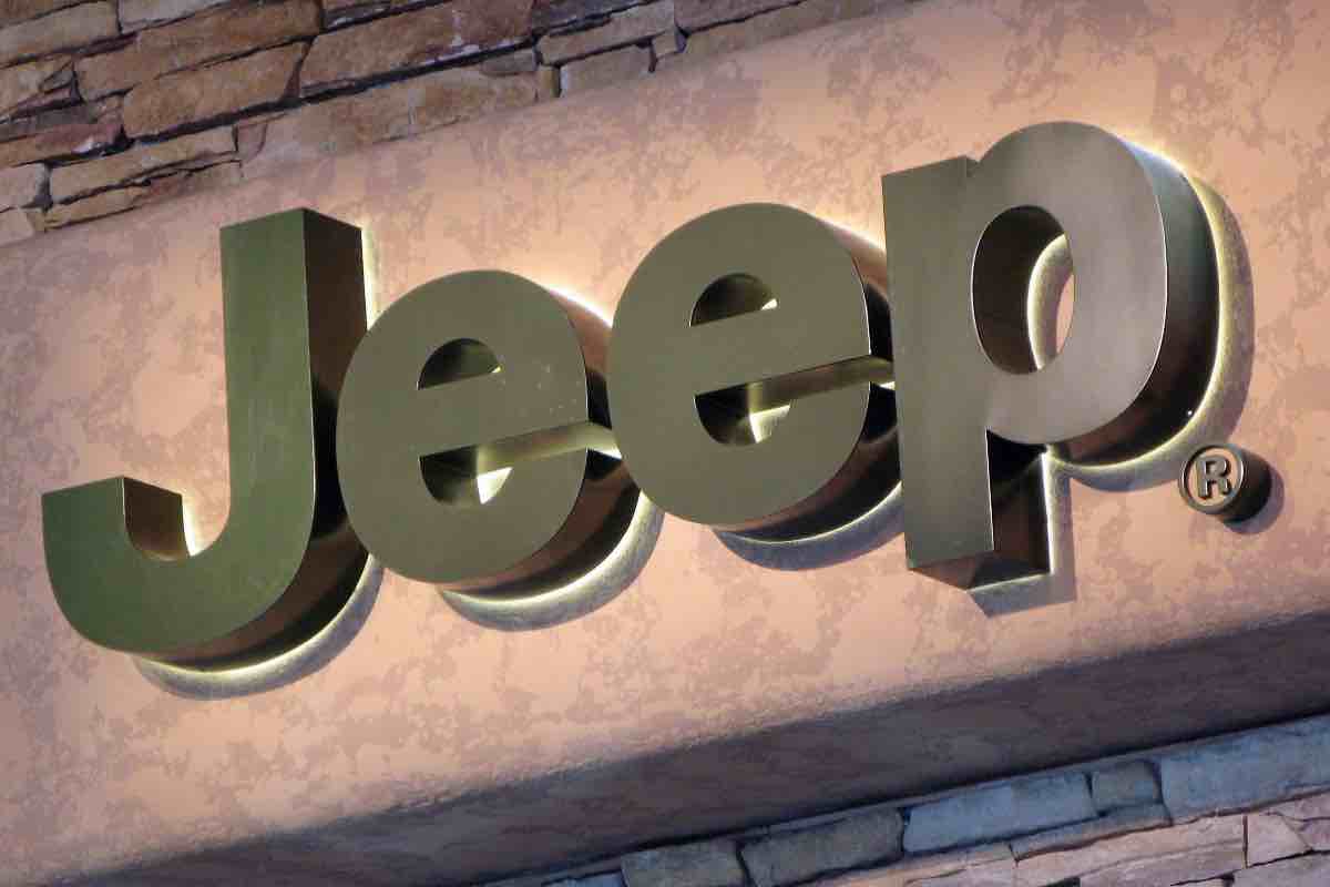 Jeep parte l'indagine