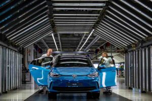 Volkswagen stop a due fabbriche