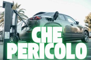 Auto elettrica Cina batteria