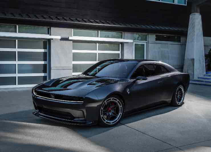 Dodge Charger SRT Daytona Banshee novità addio Stellantis