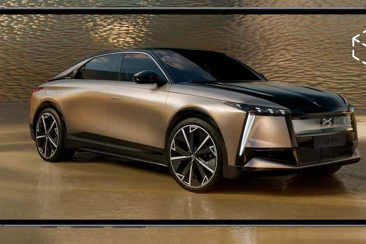 Auto DS8 novità autonomia