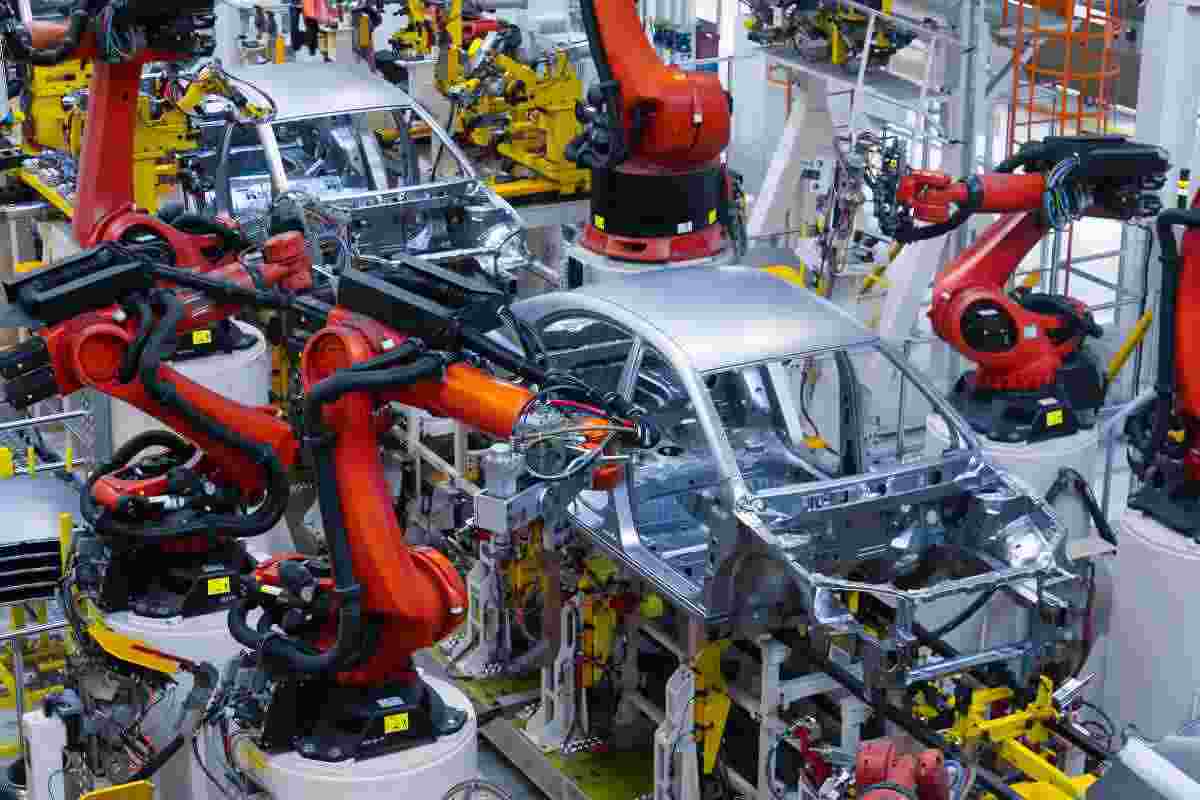 fabbrica auto 
