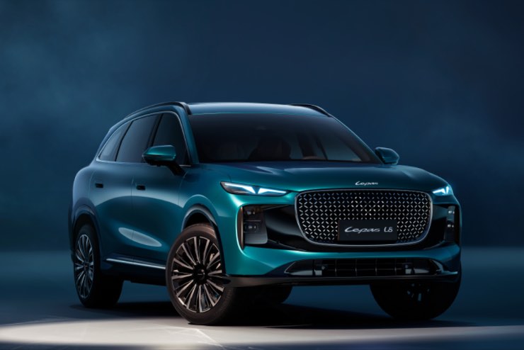 Audi Cina Lepas L8 SUV novità