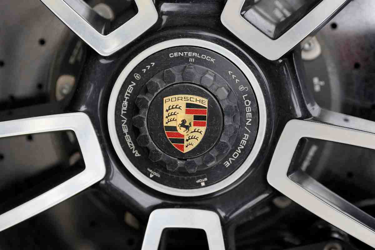 porsche logo