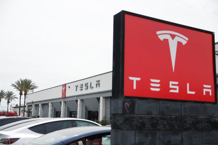 Tesla Elon Musk novità