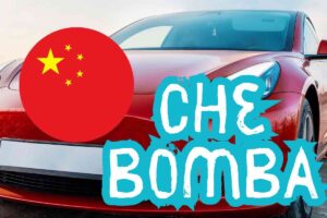 Aito auto elettrica Tesla low cost