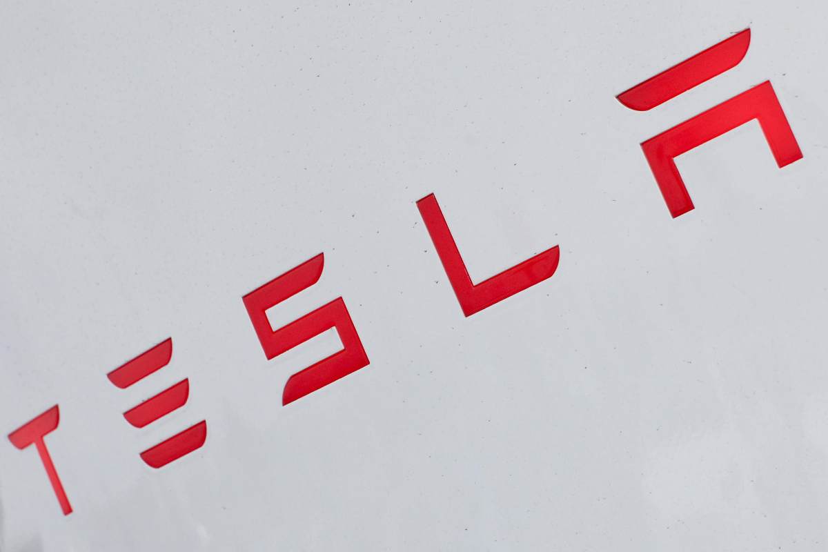 tesla logo