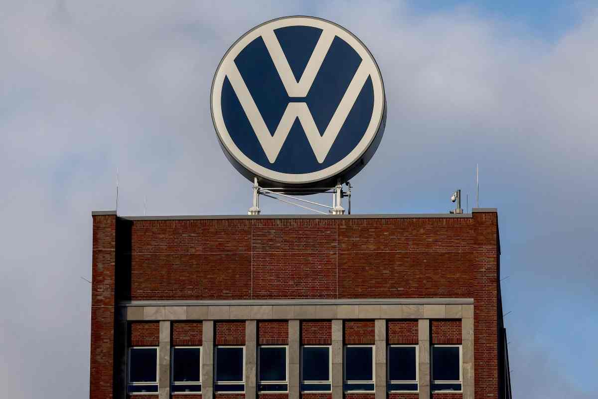 Volkswagen, stop alla produzione a Dresda e Zwickau