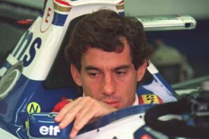 Il cimelio firmato da Ayrton Senna