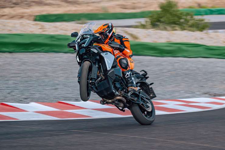 Moto KTM addio EICMA Super Adventure 1390 S Evo
